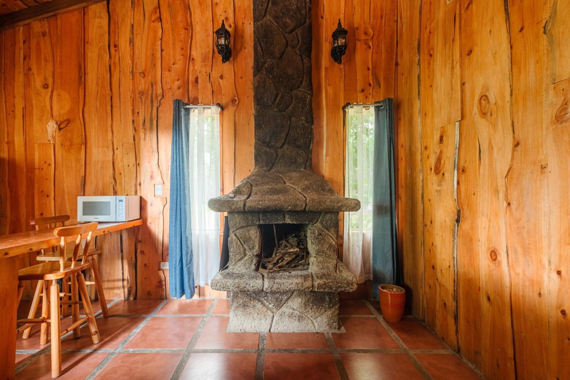 Hotel & Spa Escondite De La Montana Sabana Redonda 외부 사진