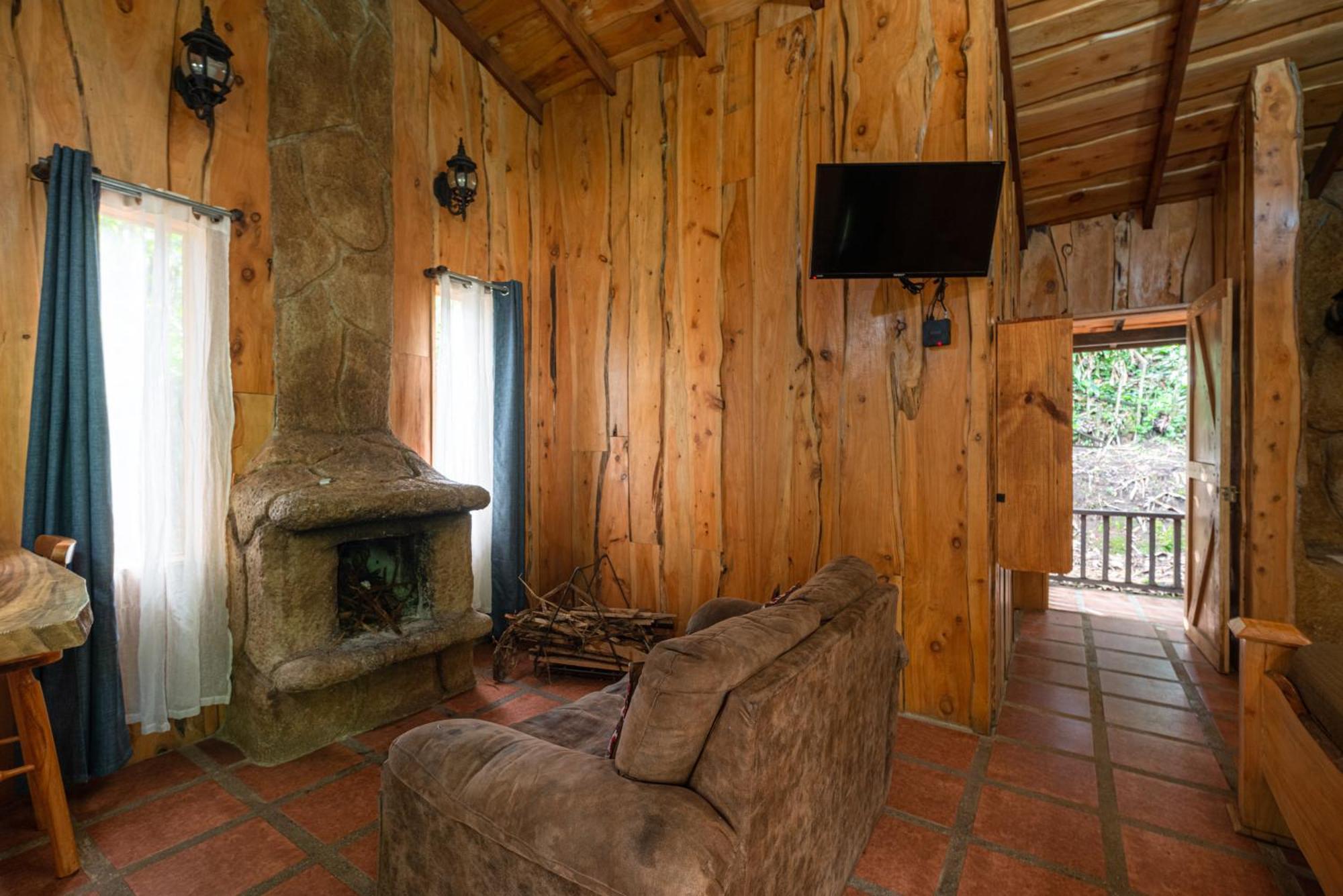 Hotel & Spa Escondite De La Montana Sabana Redonda 외부 사진